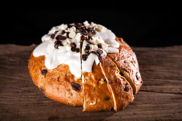 panettone with chocolate chips