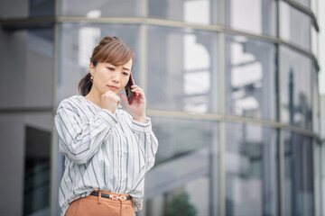 カジュアルビジネスの会社員
