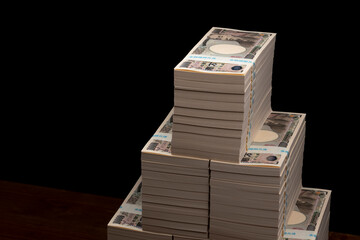 積み上げた一万円の札束（一億円）