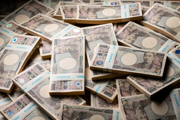 バラバラに置かれた一万円の札束