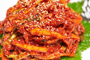 Spicy Balloon Flower Root Salad 