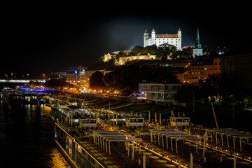 Fototapeta na wymiar Bratislava castle on the hill over Danube river in the Bratislava old town, Slovakia