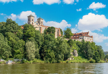 Obraz premium Tyniec, Poland - founded in 1044 few kilometers from Krakow, on the right bank of the Vistula river, the Tyniec Benedictine abbey is one of the most peaceful spots in Lesser Poland
