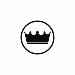 Set of crown icons. Collection of crown awards for winners  champions  leadership. Vector isolated elements for logo  label  game  hotel  an app design. Royal king  queen  princess crown.