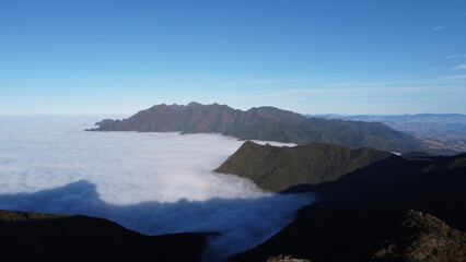 Acima das Nuvens