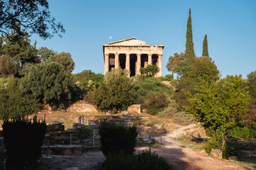 Fototapeta na wymiar Morning sun at the Agora Hephaisteion