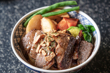 ステーキ丼