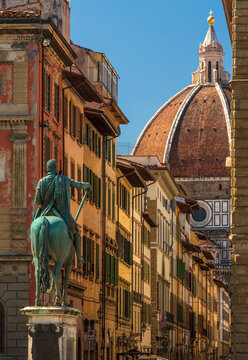 perspective of via dei Servi in Florence from piazza della Santissima Annunziata to the Duomo