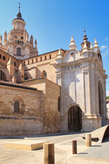 Fototapeta na wymiar Side view of the cathedral of Tarazona (Zaragoza, Aragon, Spain)