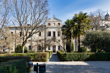 Abbazia di Santa Maria delle Carceri a Carceri (PD)