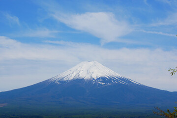 日本、静岡県、春、新倉山から見る富士山