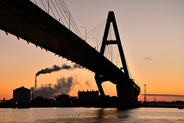 名港東大橋