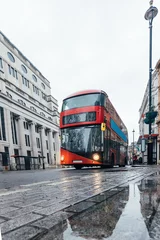 Rolgordijnen Red Bus in London UK © MelaniePhotos