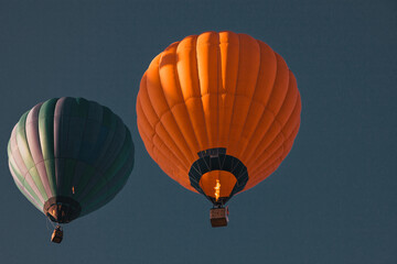 Fototapeta premium hot air balloons - freedom and adventure concept