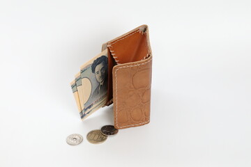 手作りの革製小銭入れ