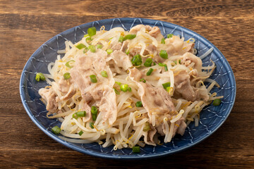 豚バラもやしの重ね焼き