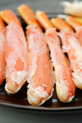 解凍中のズワイガニの足