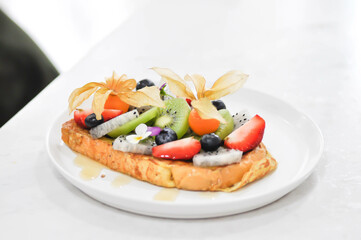 toast or French toast with fruit