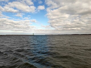 Wolkenloch  über der Ostsee