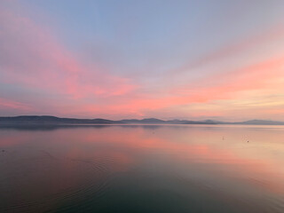 Fototapeta na wymiar Beautiful sunset on the Trasimeno lake, Umbria, Italy