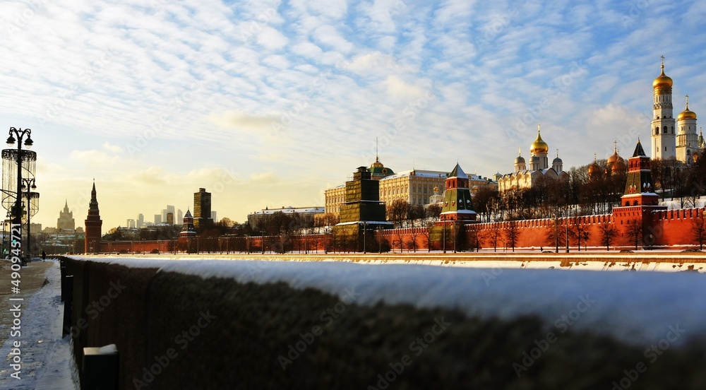 Wall mural moscow kremlin architecture in winter.