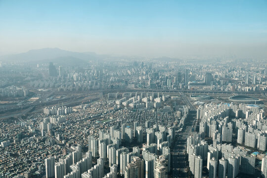 Korea Seoul, environmental pollution due to fine dust is serious now.
