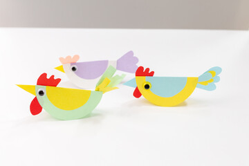 paper chicken craft for kids, step by step instruction, DIY