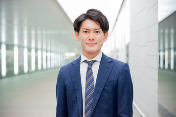 若いビジネスマン
