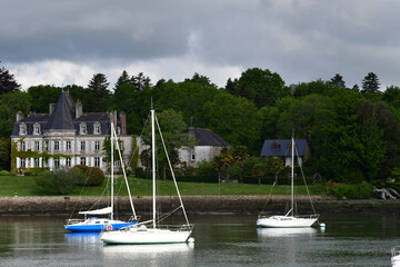 Fototapeta na wymiar Brittany; France - may 16 2021 : a beautiful cruise between Benodet and Quimper