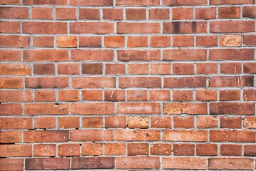 質感のある古いレンガの壁　横位置