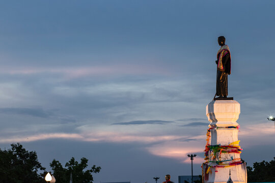 THAILAND, NAKHONRATCHASIMA - MAY 20, 2021: Thao Suranaree (Yamo) Monument is worshipped by the people of Korat on twilight sky, Nakhonratchasima, Thailand