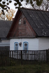 Fototapeta na wymiar Ukrainian old house