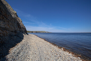 view of the Shcherbakovsky reserve from the Volga bank