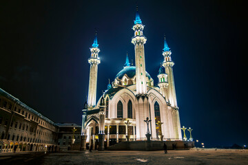Fototapeta na wymiar Kul Sharif Mosque in the Kazan Kremlin in night lighting