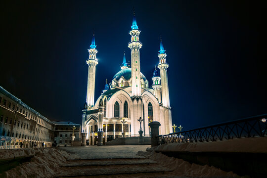 Kul Sharif Mosque in the Kazan Kremlin in night lighting