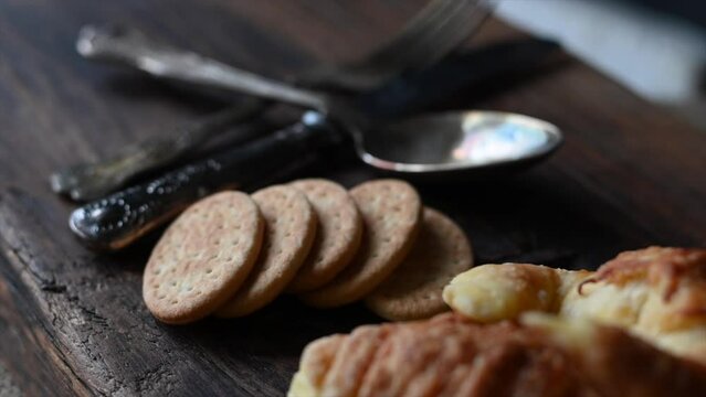 traveling dolly out on croissant biscuits and Viennese bill