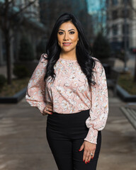 Fototapeta premium Latine Business Woman