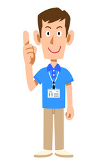 半袖のポロシャツ姿でネームタグを身に着けた男性スタッフの説明する仕草
