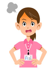 半袖のポロシャツ姿でネームタグを身に着けた女性スタッフの怒りの表情
