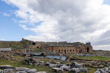 Fototapeta premium colonnade on the main street of ancient ruined city Hierapolis in Turkey
