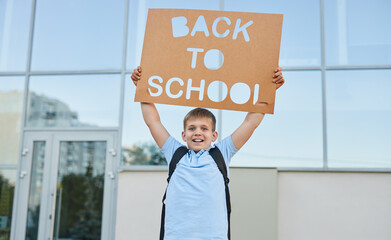 Content pupil with Back To School banner