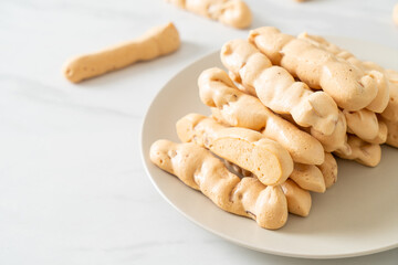 almonds meringue stick on plate