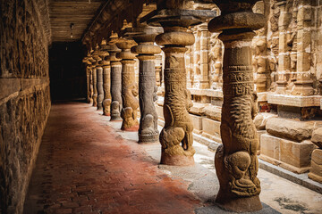 Thiru Parameswara Vinnagaram or Vaikunta Perumal Temple is a temple dedicated to Vishnu, located in Kanchipuram in the South Indian state of Tamil Nadu - One of the best archeological sites in India - obrazy, fototapety, plakaty