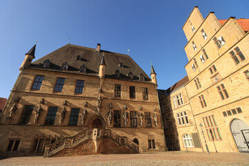 Fototapeta na wymiar Osnabrück; Rathaus und Ratswaage am Markt