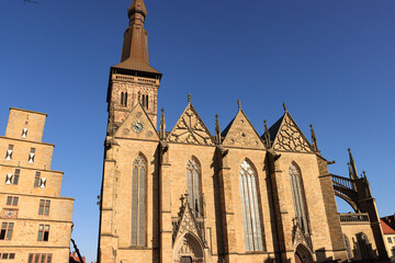 Alt-Osnabr&uuml;ck; Marienkirche und Ratswaage am Markt