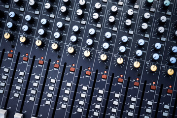 Digital audio mixing console music mixer
