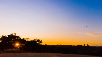 Nascer do Sol, um espetáculo incrível de luzes e cores!!!
