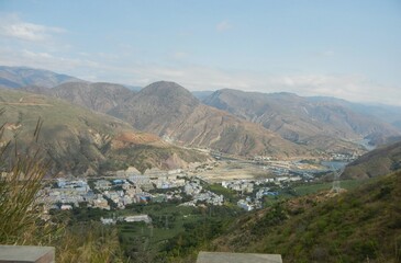 Obraz premium A distant view of Nansha City in Yunnan Province in China 中国雲南省南沙市の遠景