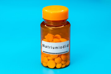 tablets containing iodine Kaliumiodid and  Natriumiodid for use in case of radioactive contamination