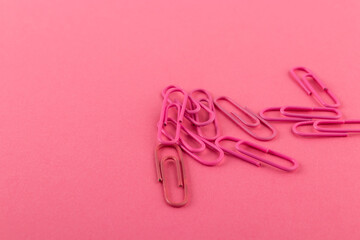Colored paper clips.